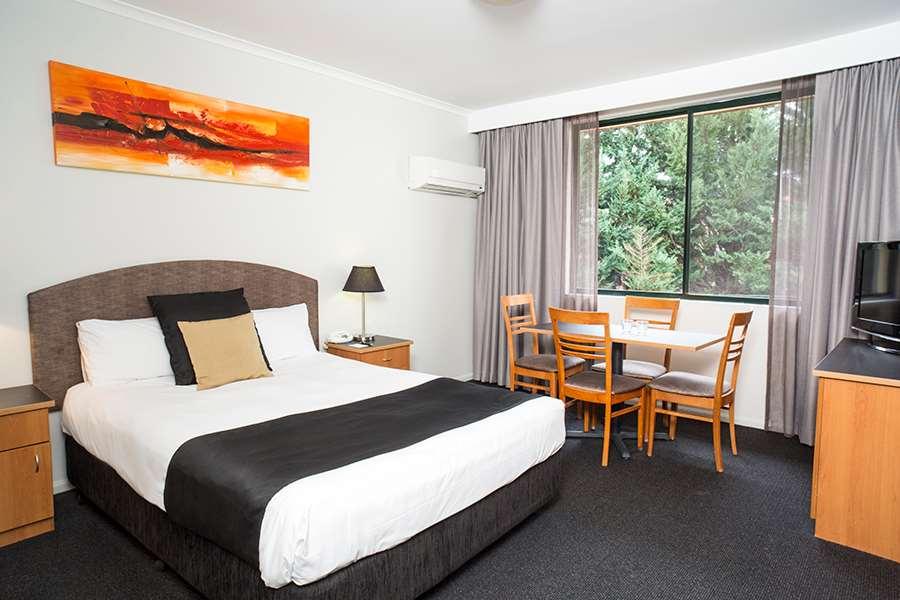 Alpha Hotel Canberra Amenities photo