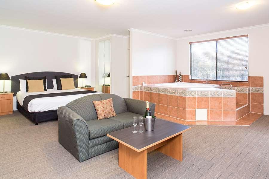 Alpha Hotel Canberra Amenities photo
