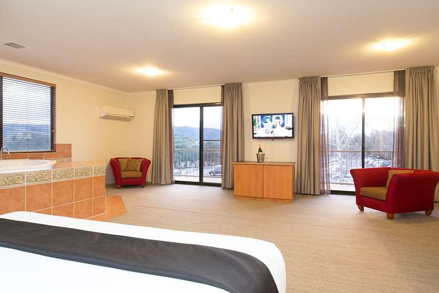 Alpha Hotel Canberra Exterior photo