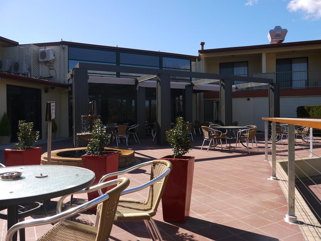 Alpha Hotel Canberra Exterior photo