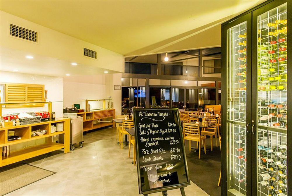 Alpha Hotel Canberra Exterior photo